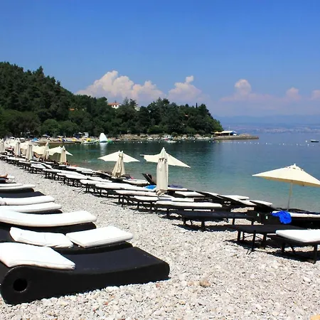 Apartment By The Sea Medveja, Opatija - 7852 Lovran