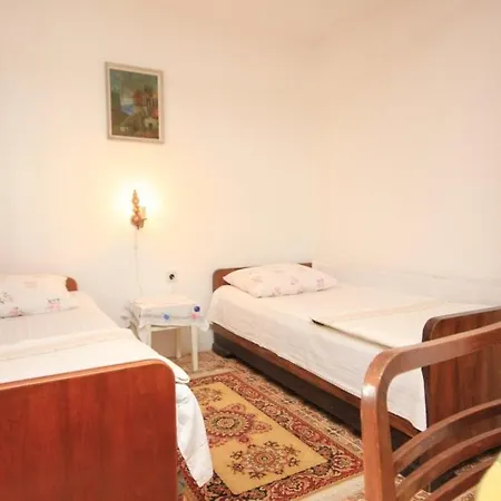 アパート By The Sea Medveja, Opatija - 7852 ロヴラン